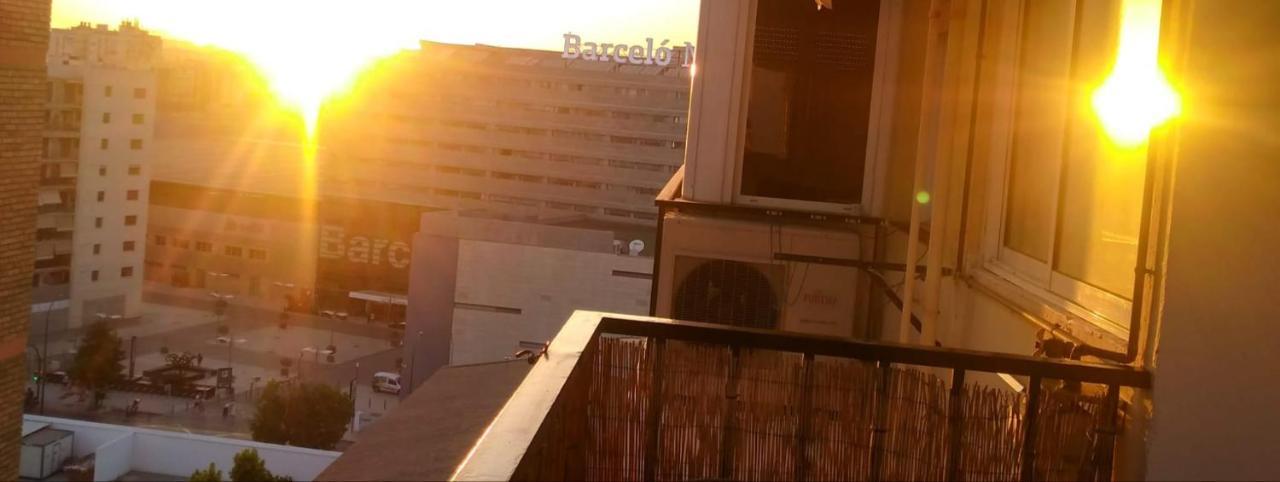 Infostays Maria Zambrano マラガ エクステリア 写真